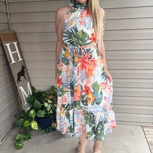 NWT Eliza J Tropical Floral halter maxi dress